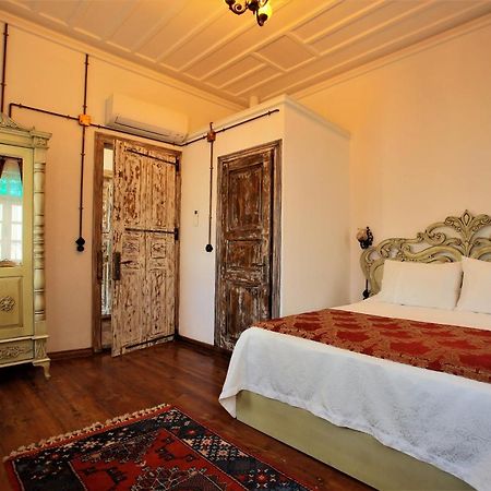 Cavlihane 1885 Ayvalik Luaran gambar
